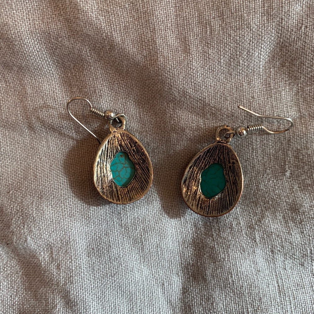 Earrings - Picture 3 of 3